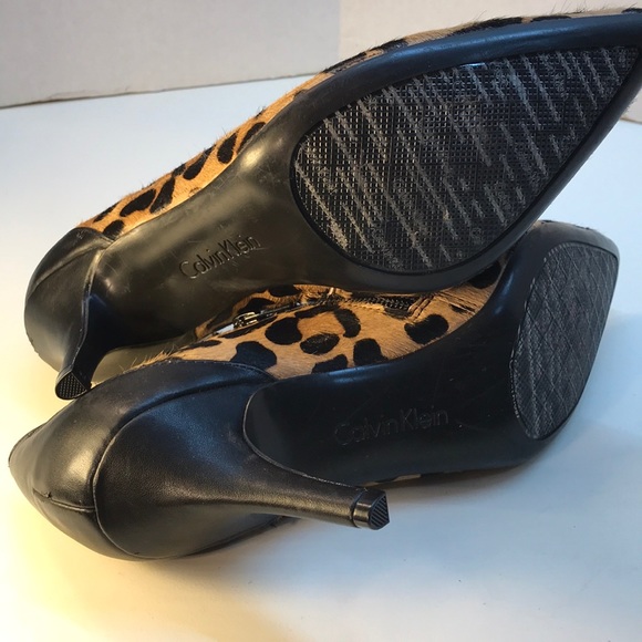 Calvin Klein Leopard Print PointedToe Booties Sz 9 - Picture 7 of 8
